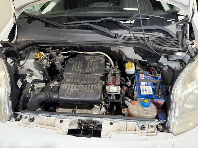 Fiat - qubo - cng - personenauto - 2012 - afbeelding 9 van  25