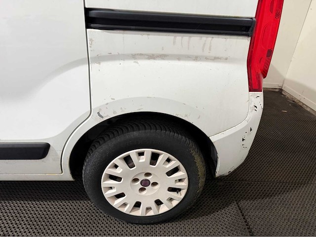 Fiat - qubo - cng - personenauto - 2012 - afbeelding 16 van  25
