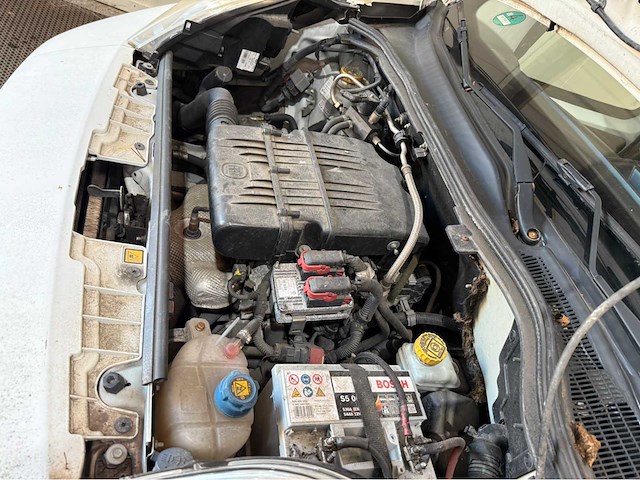 Fiat - qubo - cng - personenauto - 2012 - afbeelding 21 van  29