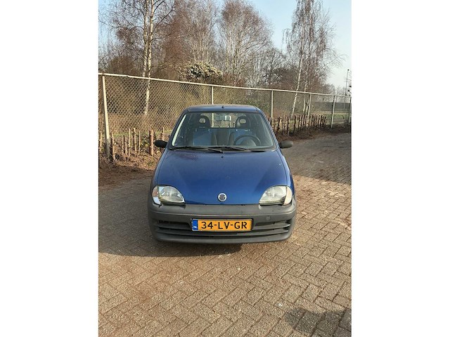 Fiat - seicento - 1.1 s - 34-lv-gr - afbeelding 12 van  23