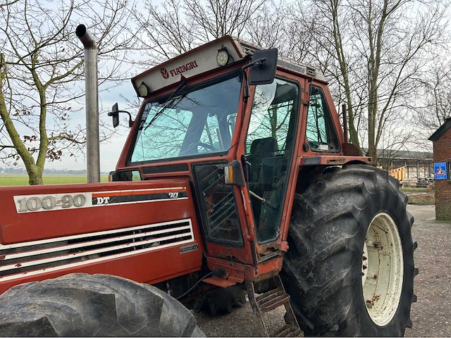Fiat 100-90 vierwielaangedreven landbouwtractor - afbeelding 2 van  20