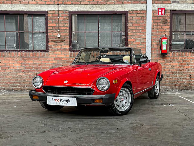 Fiat 124 spider turbo 2.0 1982 - afbeelding 12 van  28