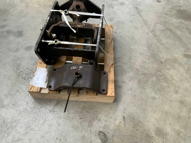 Fiat 180-90 trekhaak - afbeelding 4 van  4