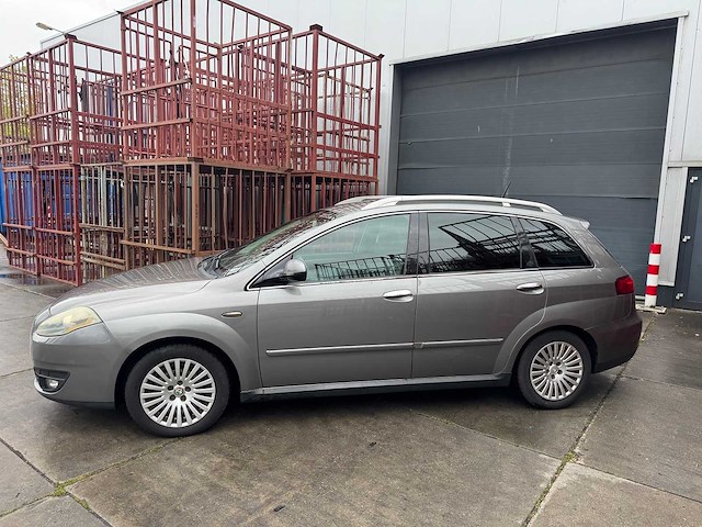 Fiat 2008 croma 1.9 jtd corp.premium 49-zn-gk - afbeelding 10 van  17
