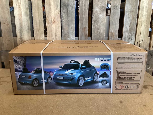 Fiat 500 - speelgoedauto (3-6 jaar) - afbeelding 1 van  2