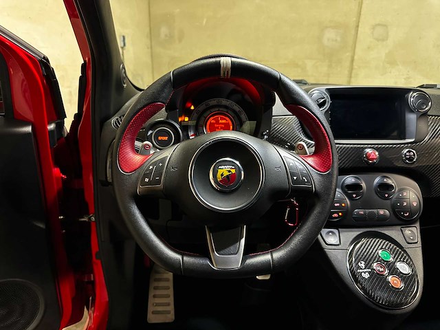 Fiat 500 abarth 695 tributo ferrari 180pk 2011 (195/1695) - afbeelding 19 van  51