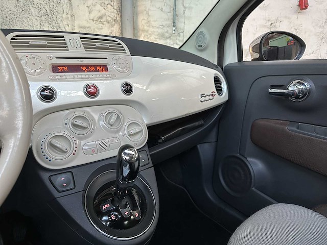 Fiat 500 c 1.2 lounge 69pk 2010, 54-nbt-1 - afbeelding 15 van  34