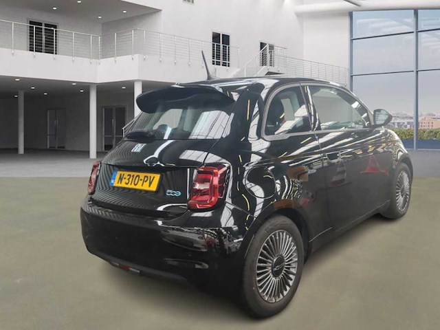 Fiat 500 red 24 kwh automaat, n-310-pv - afbeelding 3 van  10