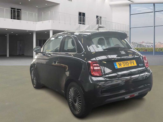 Fiat 500 red 24 kwh automaat, n-310-pv - afbeelding 5 van  10