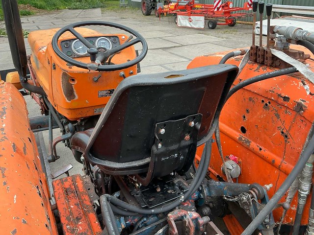 Fiat 500 voertrekker oldtimer tractor - afbeelding 5 van  22