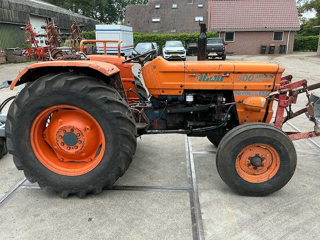 Fiat 500 voertrekker oldtimer tractor - afbeelding 17 van  22