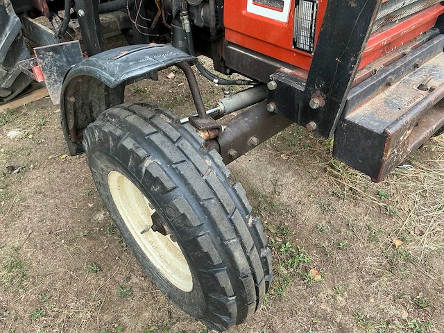 Fiat 55-66 landbouwtractor met frontladerconsole – brandschade - afbeelding 9 van  19