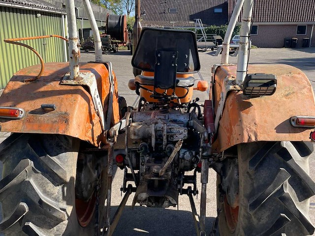 Fiat 615 oldtimer tractor - afbeelding 2 van  12