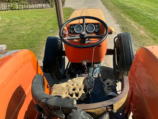 Fiat 640 tractor - afbeelding 2 van  6