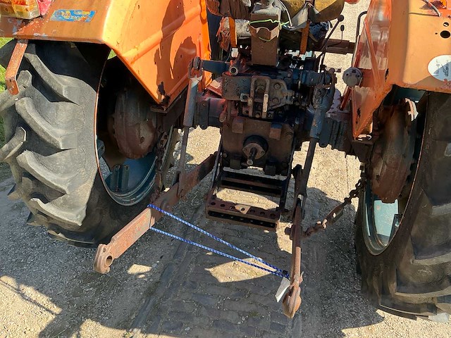 Fiat 640 tractor - afbeelding 4 van  19