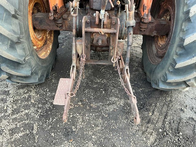 Fiat 780/8 tweewielaangedreven landbouwtractor - afbeelding 6 van  27