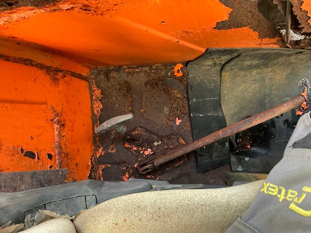 Fiat 780/8 tweewielaangedreven landbouwtractor - afbeelding 18 van  27