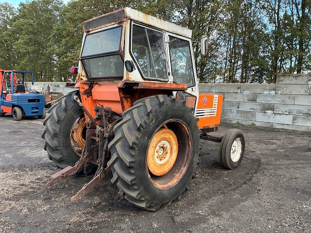 Fiat 780/8 tweewielaangedreven landbouwtractor - afbeelding 23 van  27