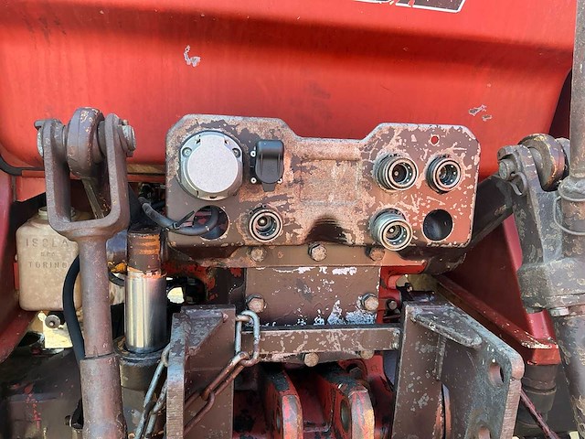 Fiat 880dt 5 vierwiel aangedreven landbouwtractor 1980 - afbeelding 11 van  14