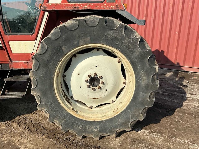 Fiat 880dt 5 vierwiel aangedreven landbouwtractor 1980 - afbeelding 3 van  17