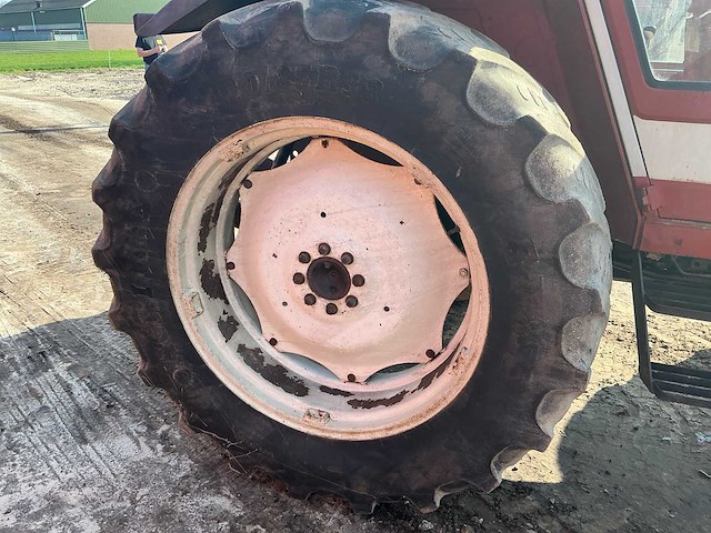 Fiat 880dt 5 vierwiel aangedreven landbouwtractor 1980 - afbeelding 4 van  17