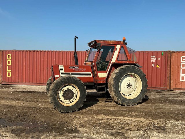 Fiat 880dt 5 vierwiel aangedreven landbouwtractor 1980 - afbeelding 10 van  17