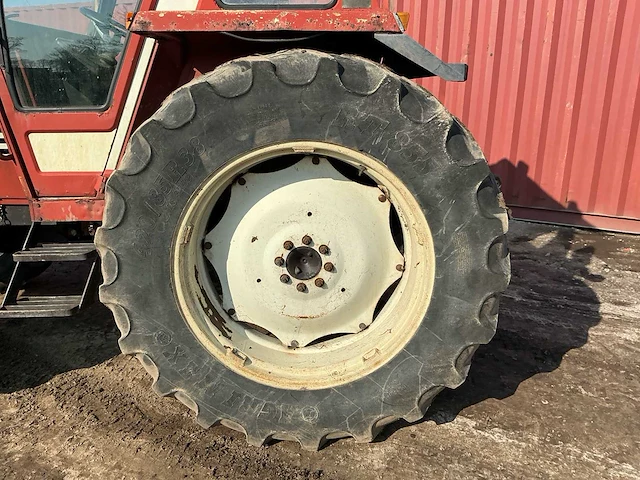 Fiat 880dt 5 vierwiel aangedreven landbouwtractor 1980 - afbeelding 7 van  31