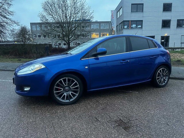 Fiat bravo 1.4 t jet business, jv-670-z - afbeelding 1 van  12