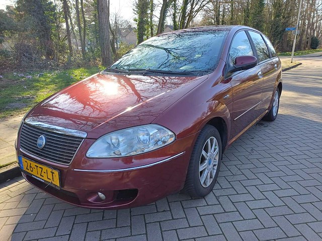 Fiat croma 2.2 16v dynamic automaat, 26-tz-lt - afbeelding 12 van  21