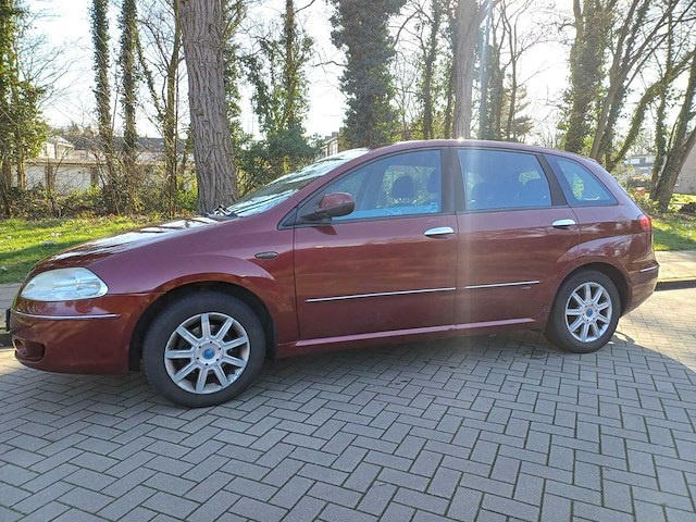 Fiat croma 2.2 16v dynamic automaat, 26-tz-lt - afbeelding 19 van  21