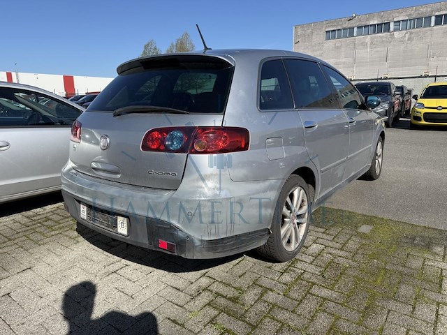 Fiat croma croma 1.9 multijet emotion 115, 2010 - afbeelding 28 van  33