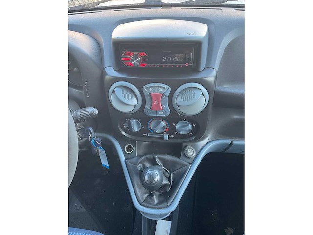 Fiat doblò 31-br-kz - afbeelding 9 van  29