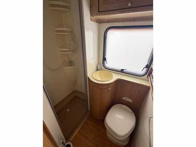 Fiat ducato - rimor - 130 6 persoons - camper - afbeelding 17 van  28
