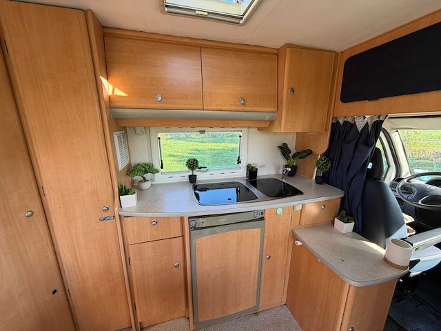 Fiat ducato 244 camper challenger 100 2.3jtd kampeerwagen 18-zbs-1 - afbeelding 29 van  30