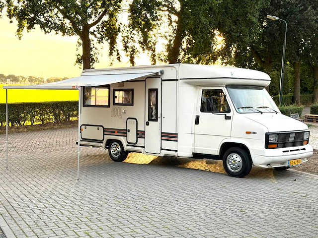 Fiat ducato 280l kampeerwagen bürstner camper 62-vj-ng - afbeelding 29 van  31