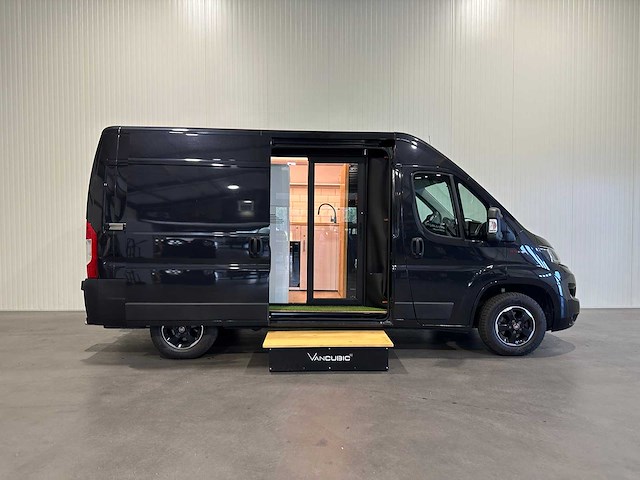 Fiat ducato 30 2.3 multijet 120pk euro6 l2h2 buscamper - vancubic premium - nieuwe camper inrichting! vgd-59-k - afbeelding 12 van  39