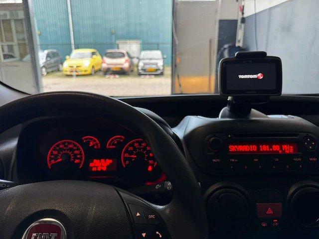 Fiat fiorino 1.4 benzine sx bedrijfswagen - afbeelding 4 van  15