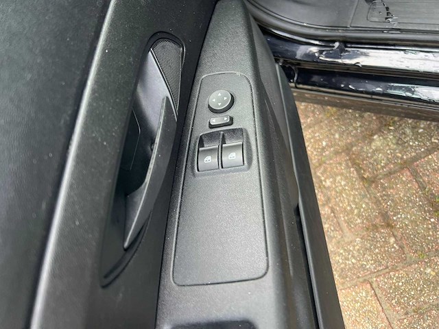 Fiat grande punto - 1.3 m-jet actual , 28-prv-1 - afbeelding 8 van  19