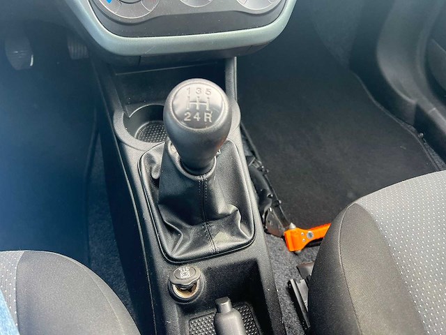 Fiat grande punto - 1.3 m-jet actual , 28-prv-1 - afbeelding 9 van  17