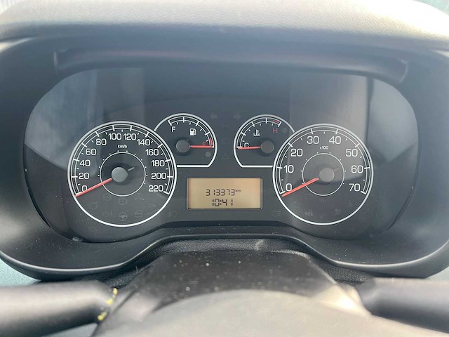 Fiat grande punto - 1.3 m-jet actual , 28-prv-1 - afbeelding 1 van  5