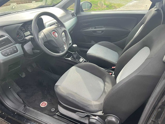 Fiat grande punto - 1.3 m-jet actual , 28-prv-1 - afbeelding 9 van  19