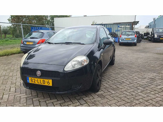 Fiat grande punto 1.2 actual *, 82-llb-6 - afbeelding 1 van  11