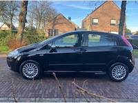 Fiat grande punto 1.3 m-jet actual 2011 - afbeelding 6 van  10