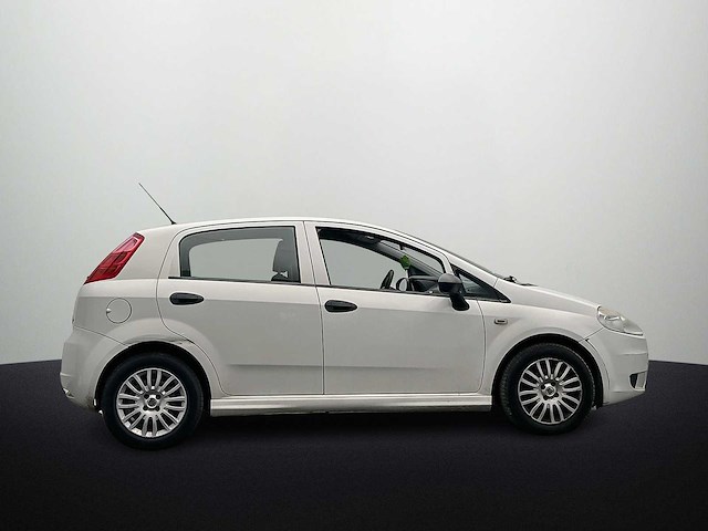 Fiat grande punto 1.3 m-jet actual 2011 - afbeelding 2 van  19