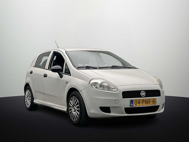Fiat grande punto 1.3 m-jet actual 2011 - afbeelding 13 van  19