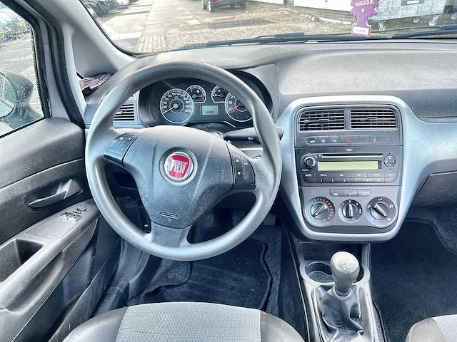 Fiat grande punto 1.3 m-jet actual | 24-pjv-6 - afbeelding 28 van  33