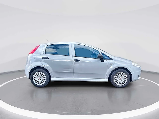 Fiat grande punto 1.3 m-jet actual | 24-pjv-6 - afbeelding 10 van  33