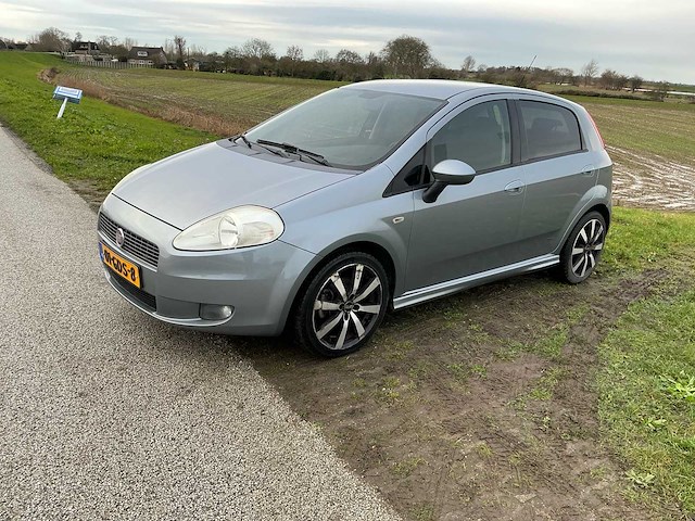 Fiat grande punto 1.4-16v sport personenauto - afbeelding 1 van  37