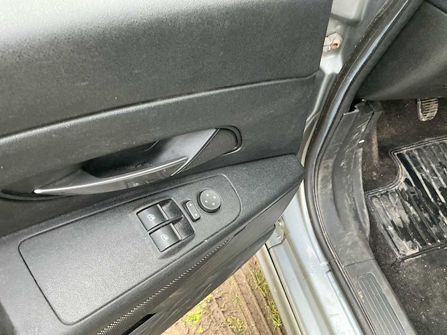 Fiat grande punto 1.4-16v sport personenauto - afbeelding 16 van  37