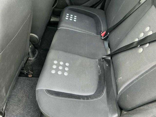 Fiat grande punto 1.4-16v sport personenauto - afbeelding 25 van  37